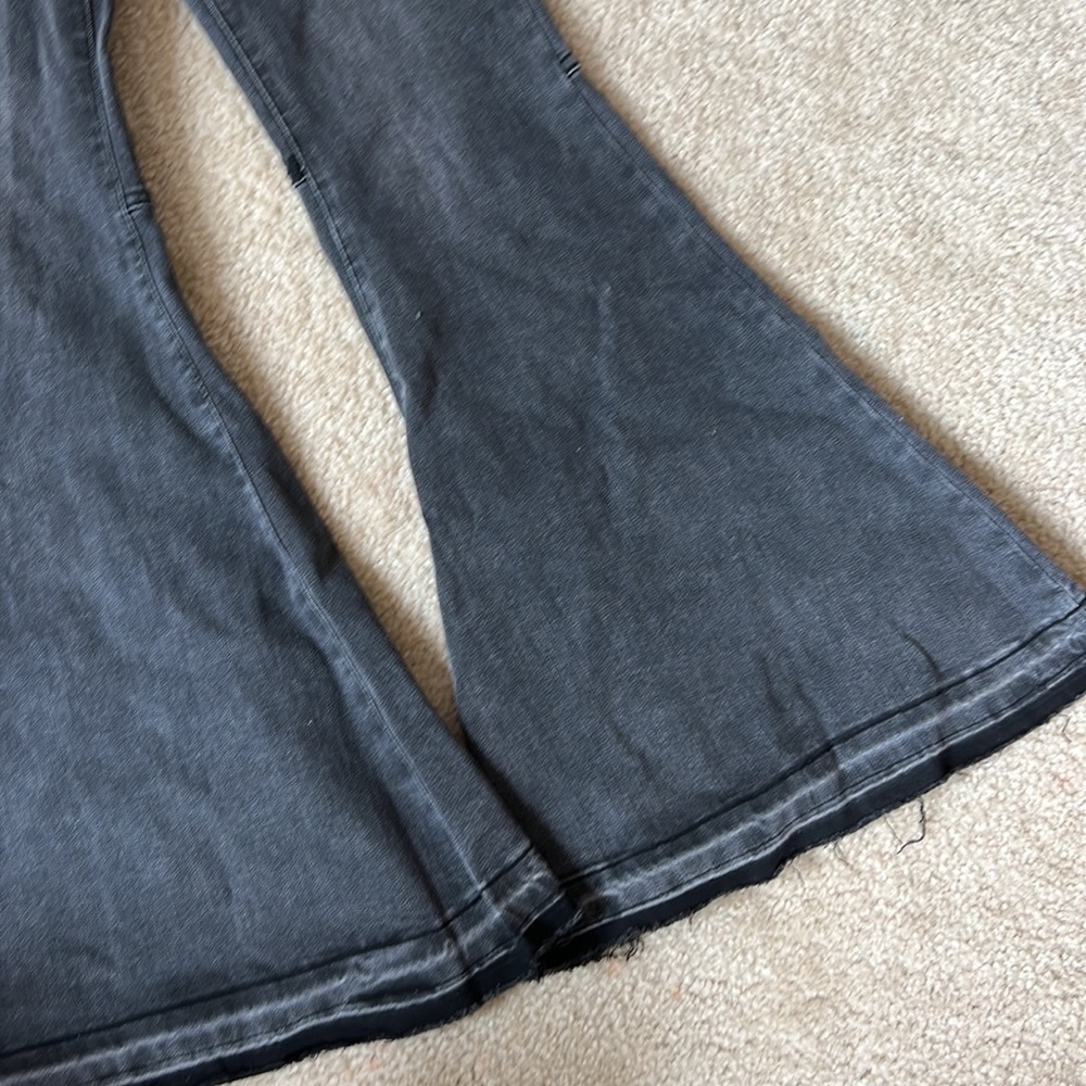 Forever 21 Black jeans - Picture 2 of 7